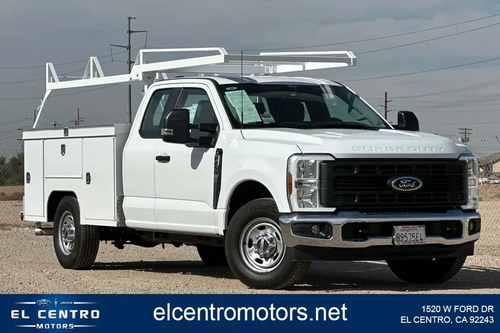 2025 Ford F-250 XL SuperCab 8' Box's photo