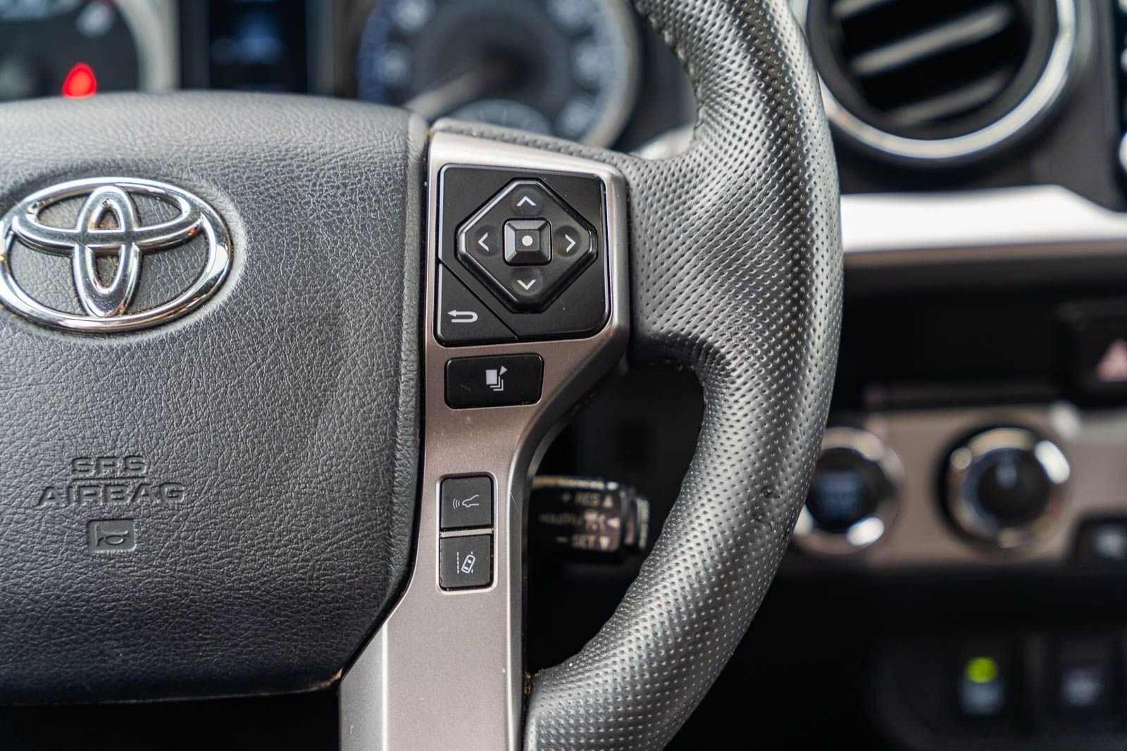 2023 Toyota Tacoma Limited - Photo 31