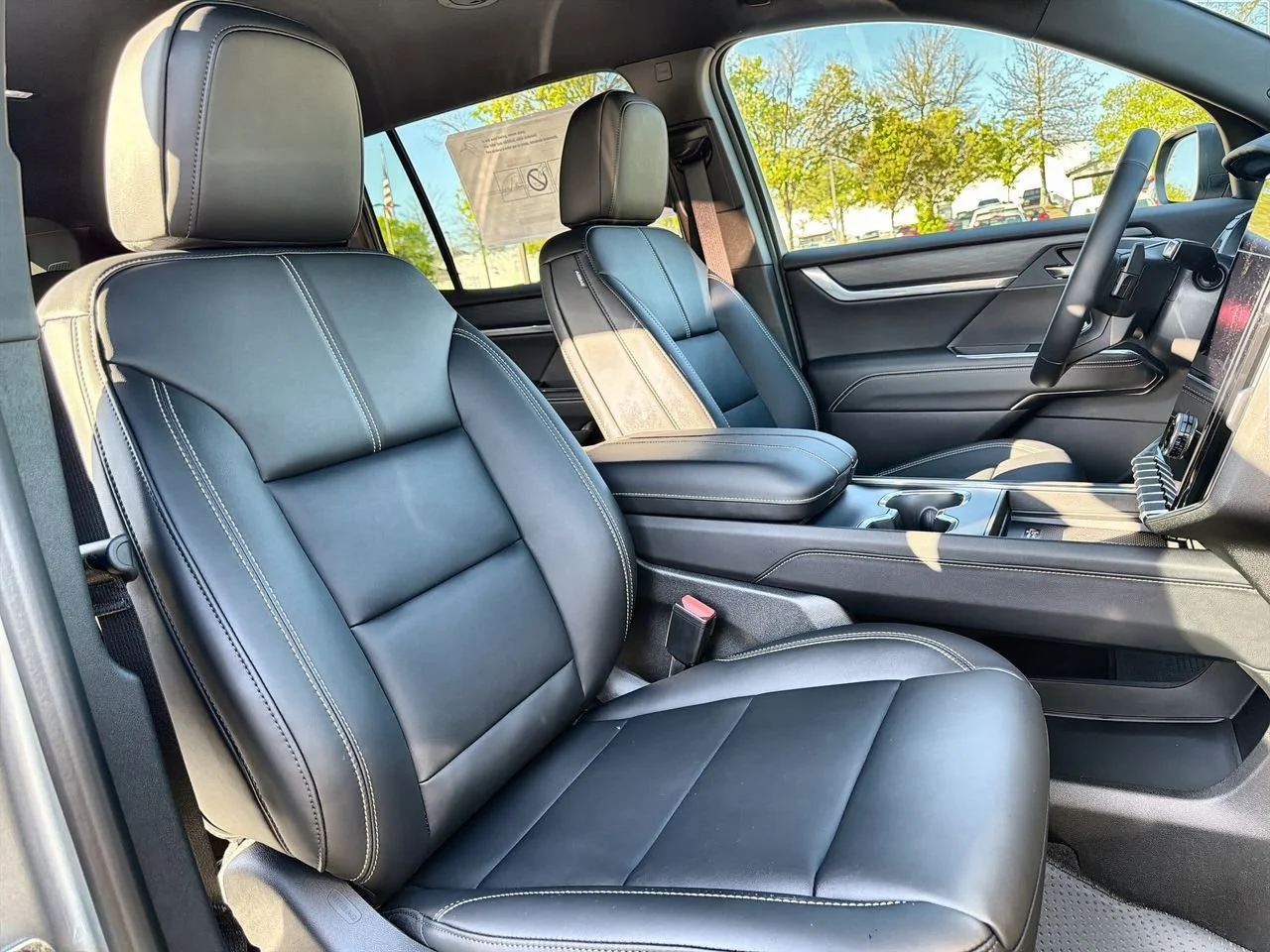 New 2026 Sterling Metallic GMC Elevation image 23