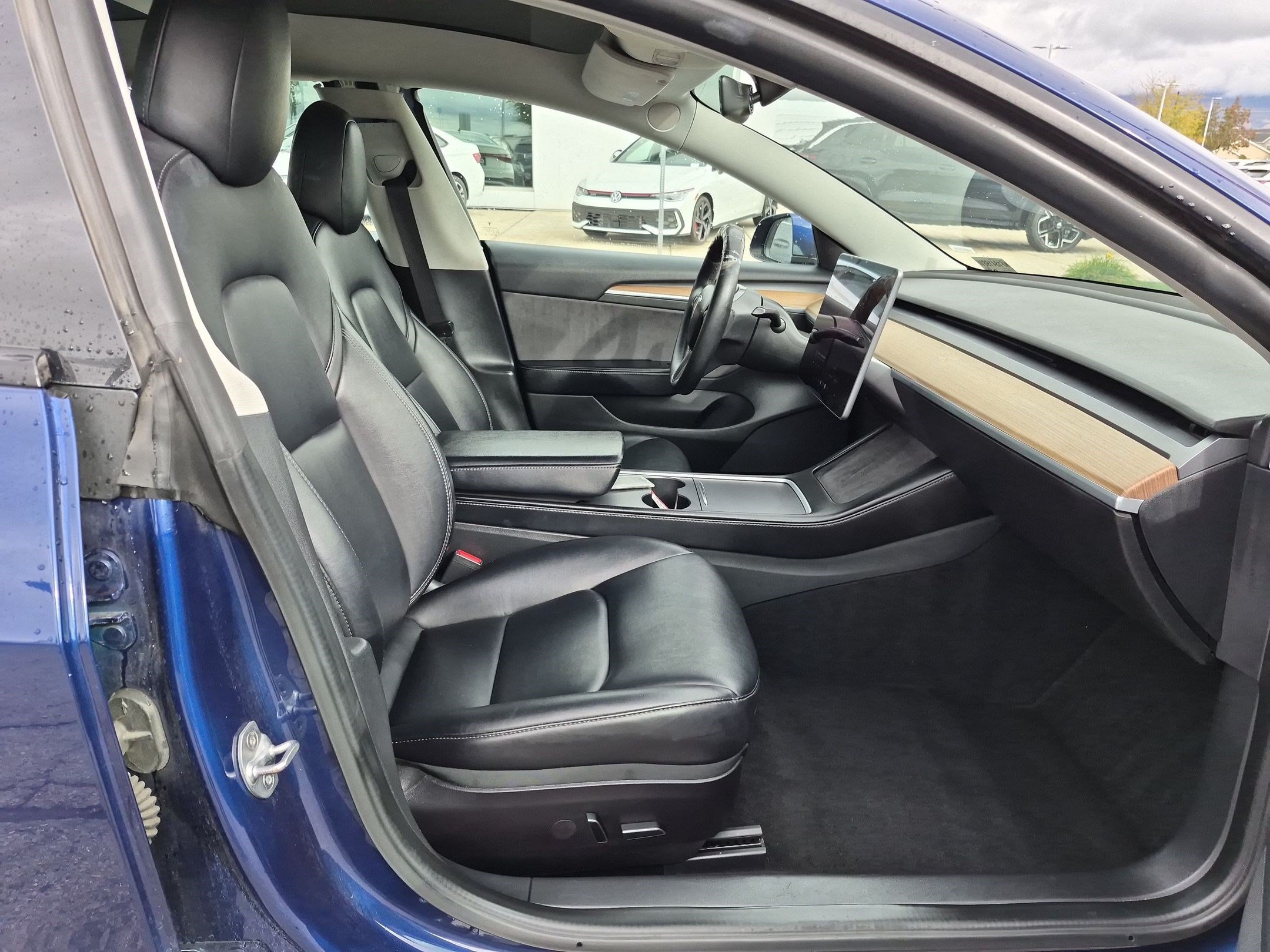 Used 2022 Deep Blue Metallic Tesla Long Range image 30