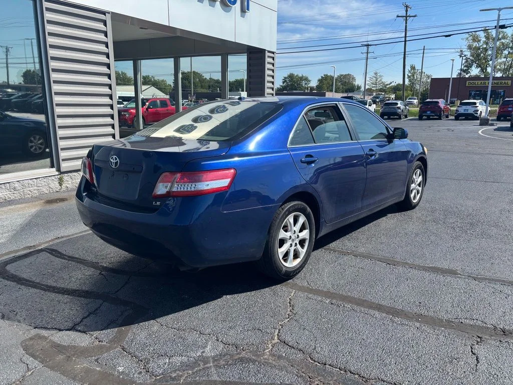 Used 2010 Blue Toyota LE image 5