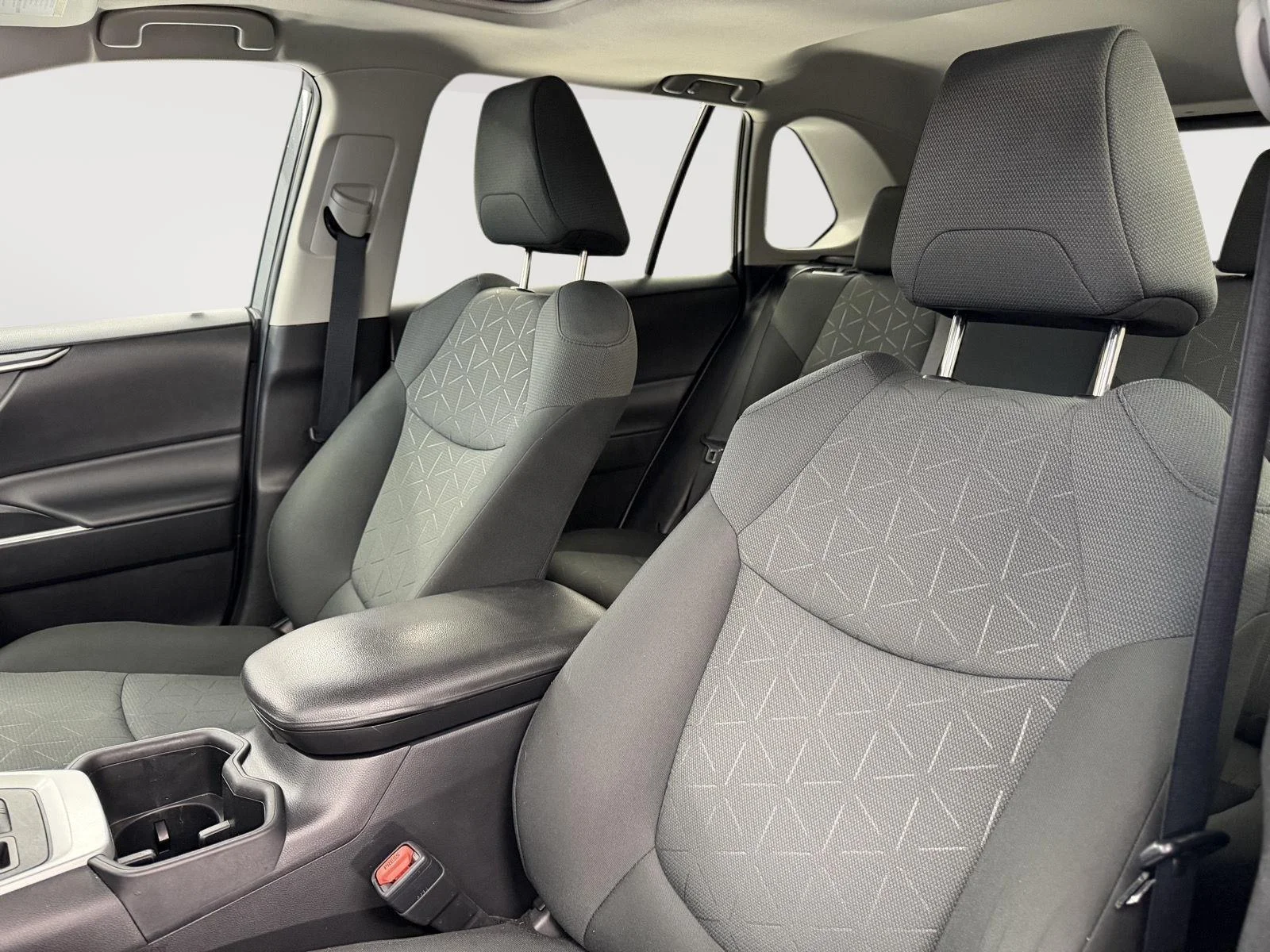 Used 2022 Magnetic Gray Metallic Toyota XLE image 3