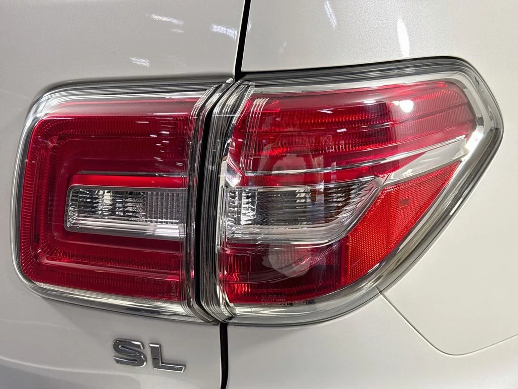 Used 2017 Pearl White Nissan SL image 35