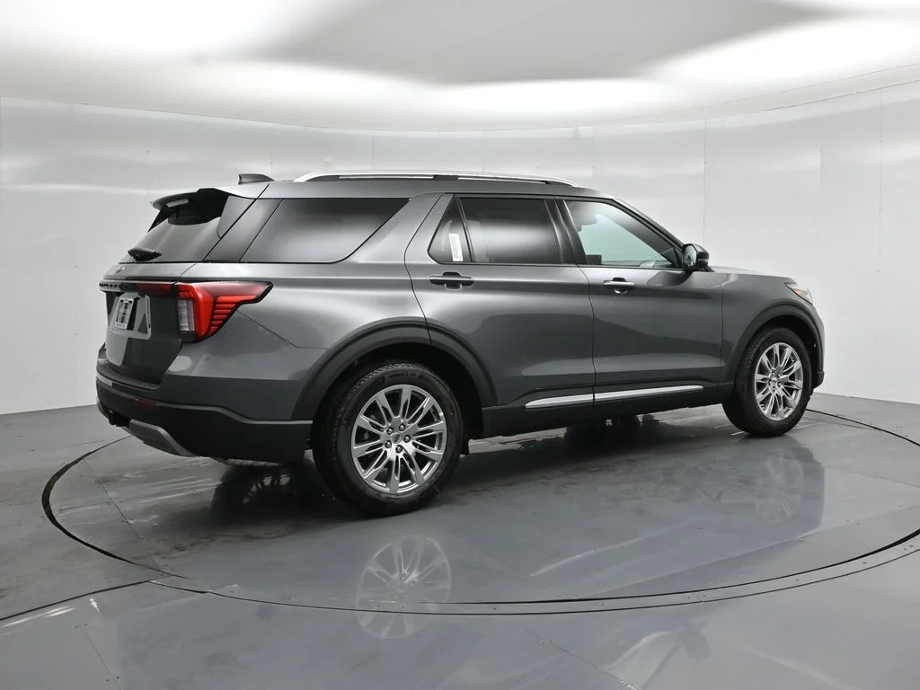 New 2026 Carbonized Gray Metallic Ford Platinum image 27