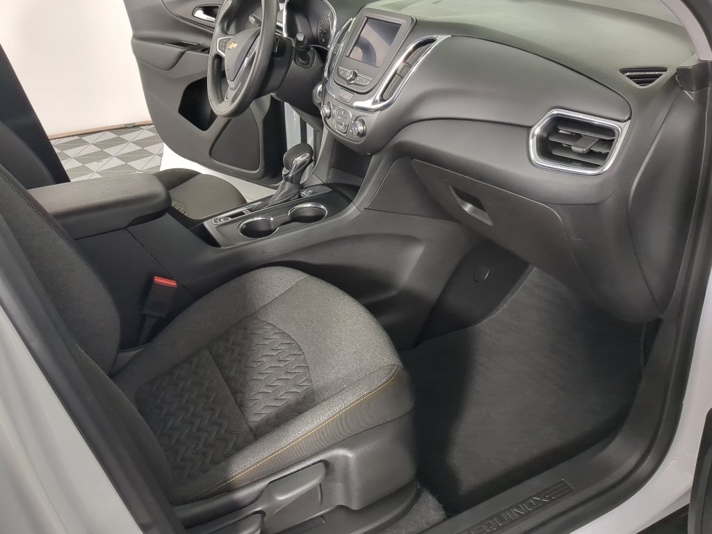 Used 2023 Summit White Chevrolet LT image 18