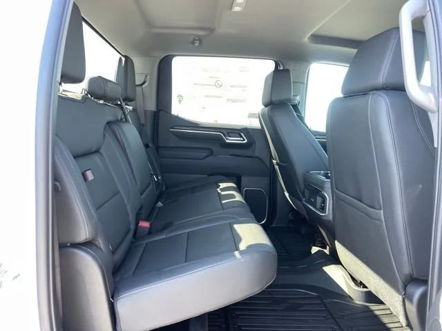 2026 GMC Sierra 1500 SLT - Photo 18