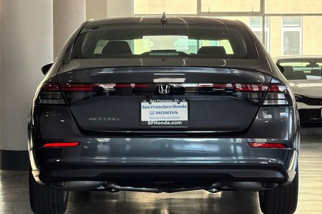 New 2026 Meteorite Gray Metallic Honda LX image 5