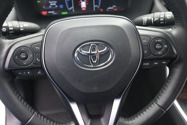 Used 2023 Ice Cap Toyota Limited image 14