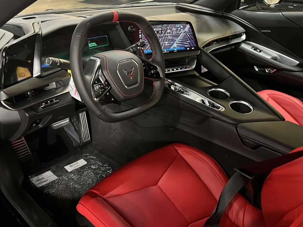 2027 Chevrolet Corvette 1LT - Photo 16