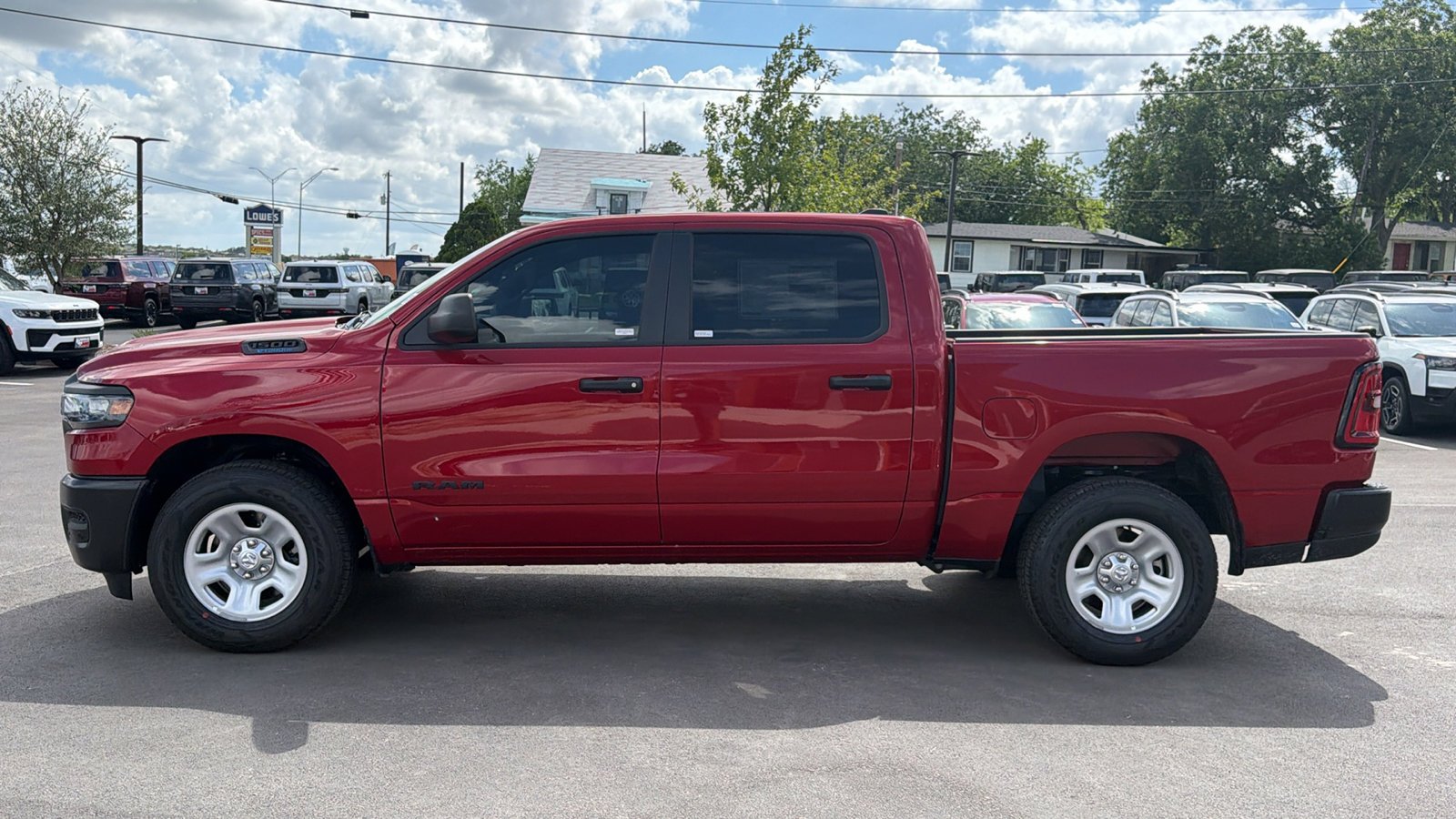 New 2026 Molten Red Pearl-Coat Exterior Paint RAM Tradesman image 8