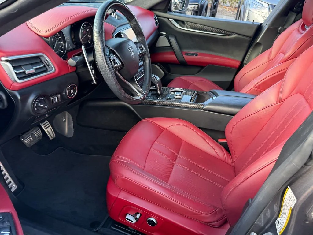 Used 2022 Gray Maserati Modena image 12