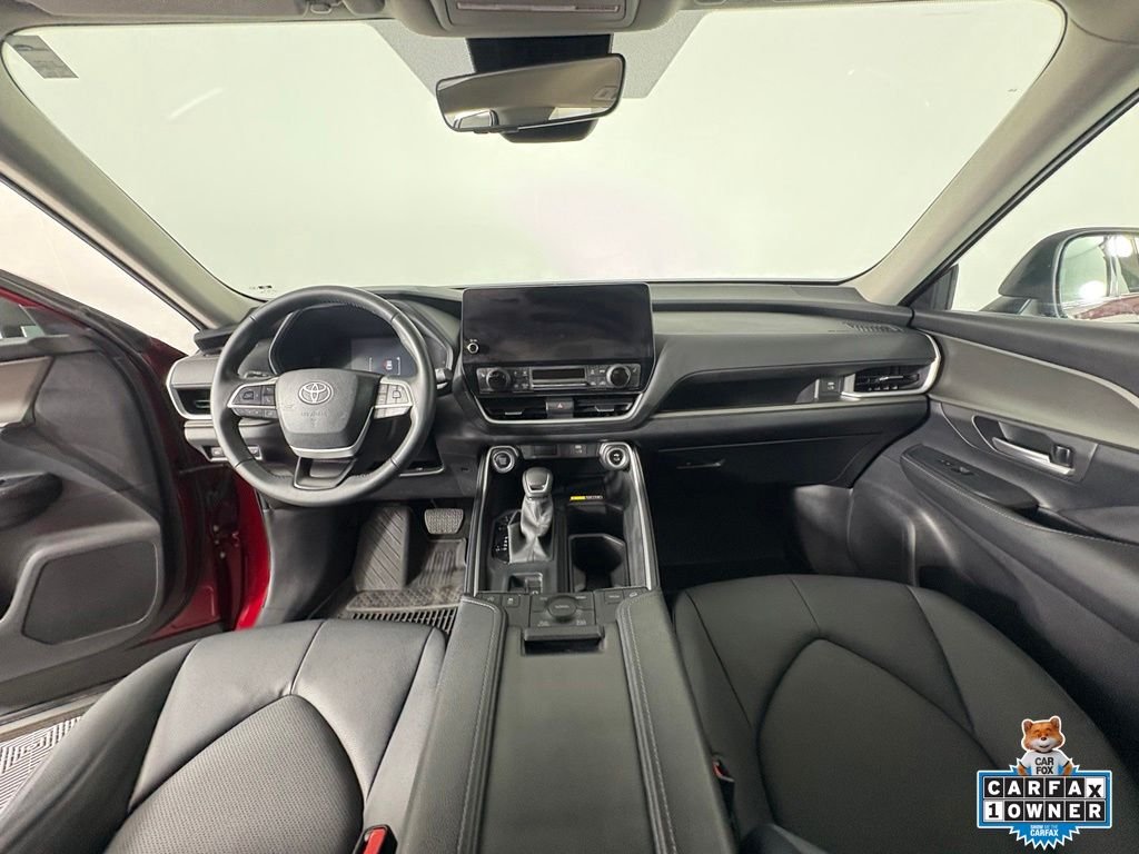 Used 2024 Ruby Flare Pearl Toyota XLE image 4