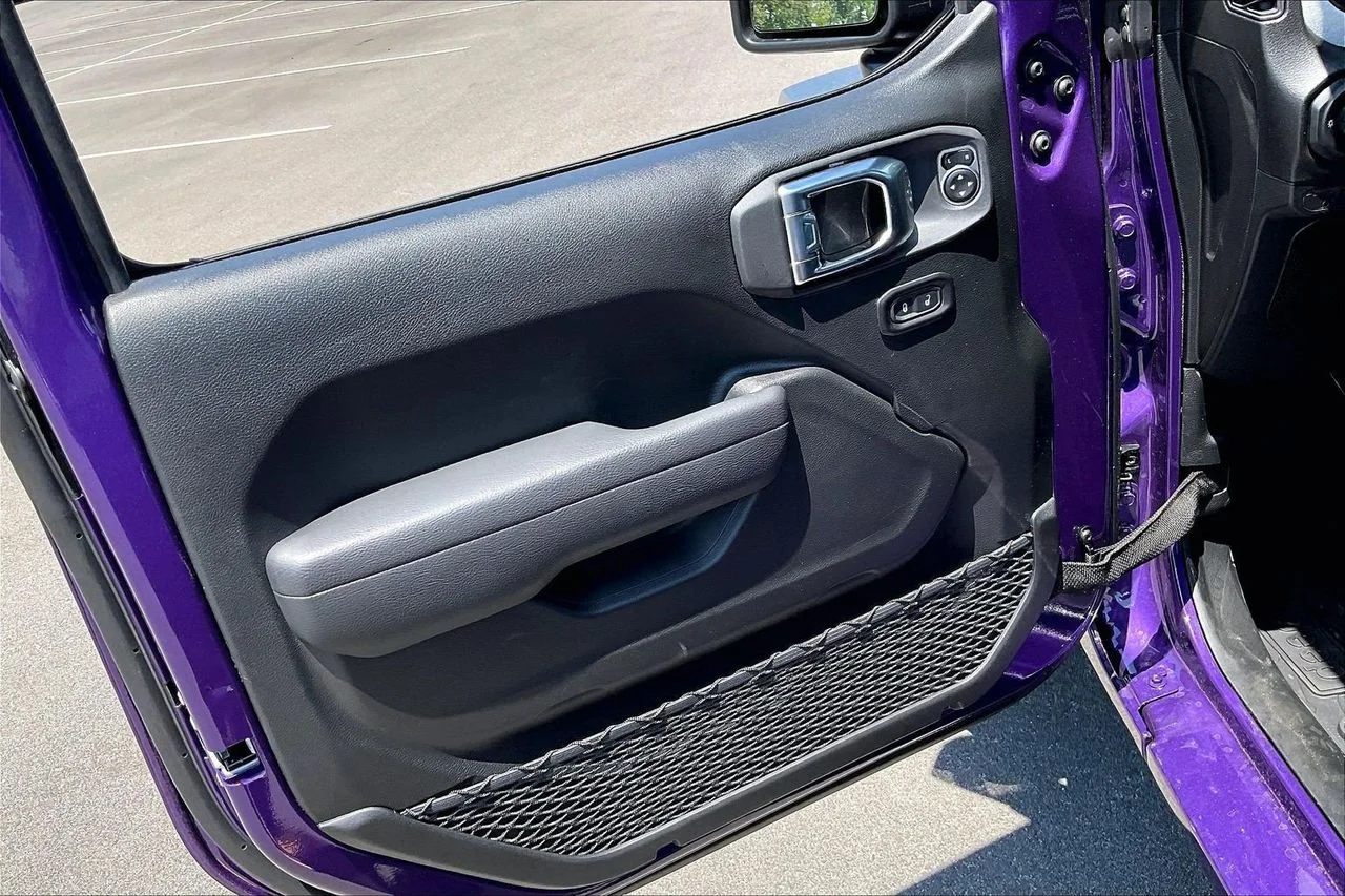 New 2026 Reign Jeep Sport S image 21