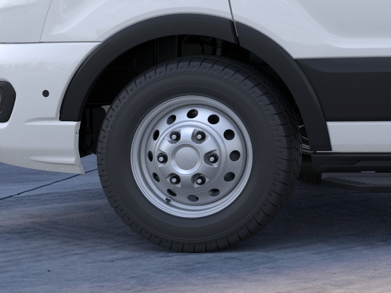New 2026 Oxford White Ford Passenger Van XLT image 19