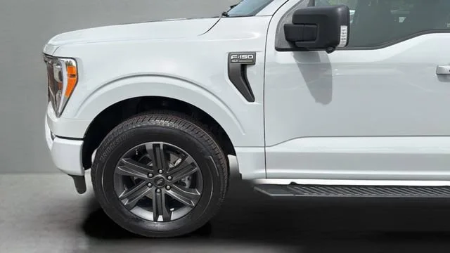 Used 2023 Gray Ford XLT image 37