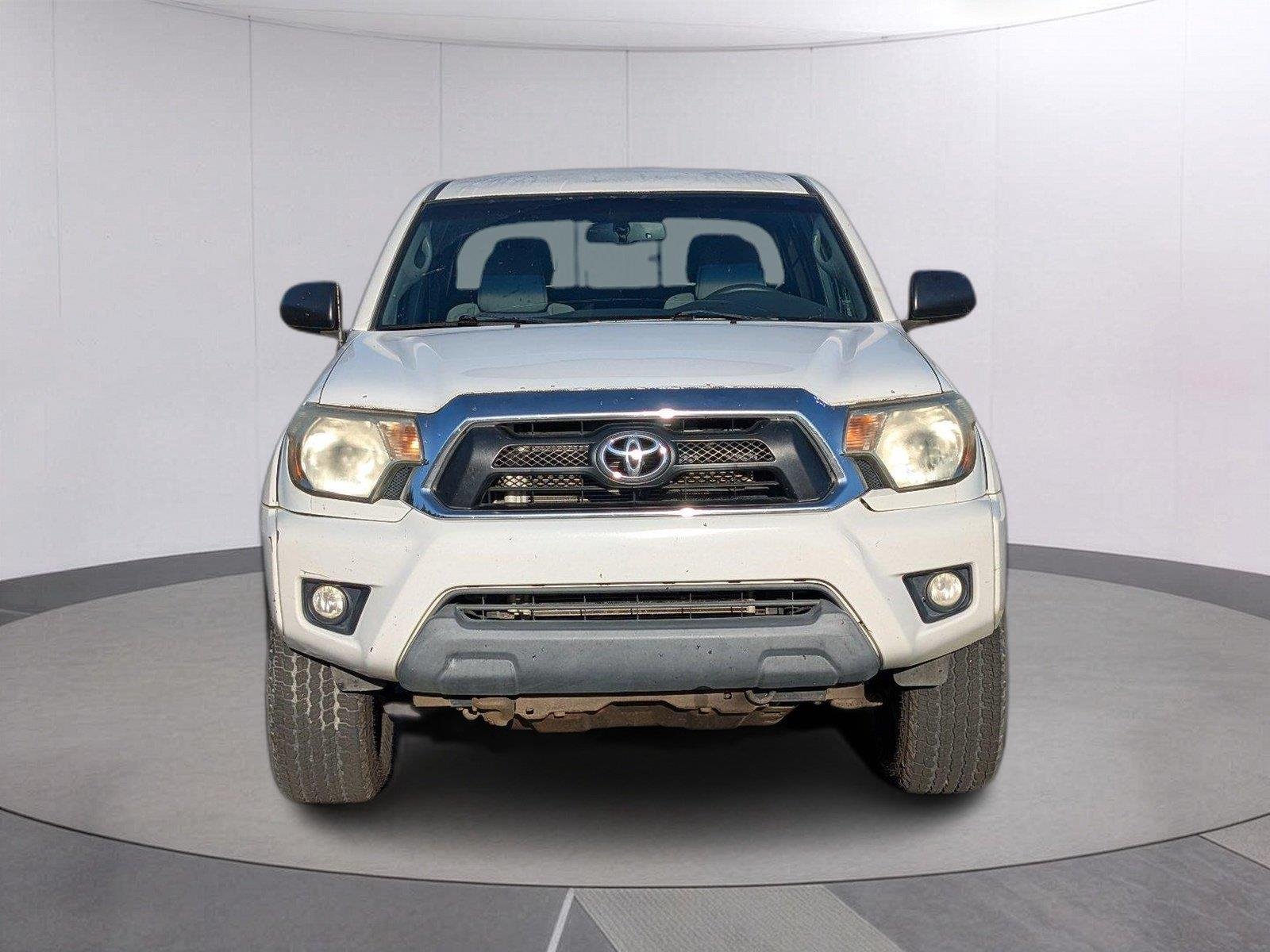 Used 2013 Super White Toyota Double Cab V6 4WD image 10