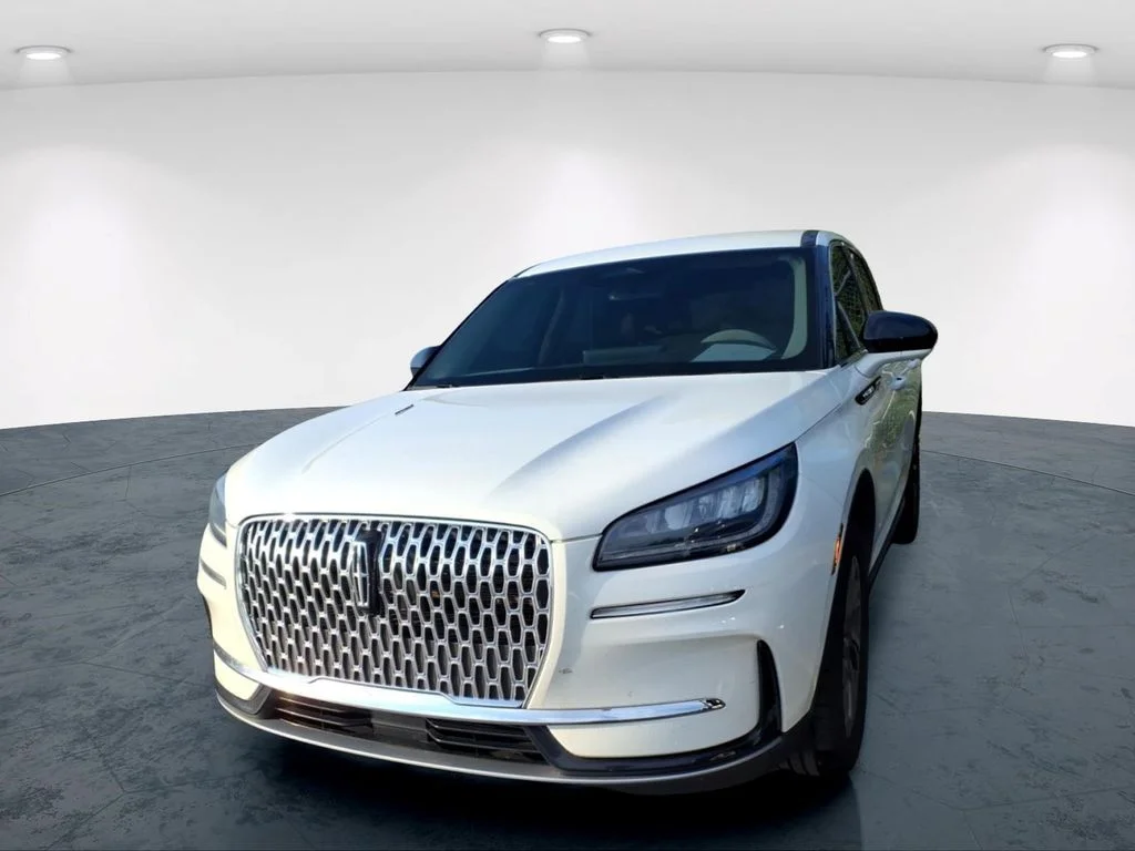 Used 2023 White Lincoln Standard image 4