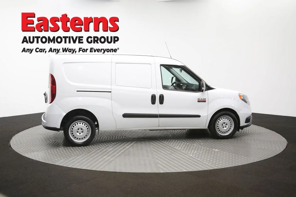 Used 2022 White Ram Base image 45