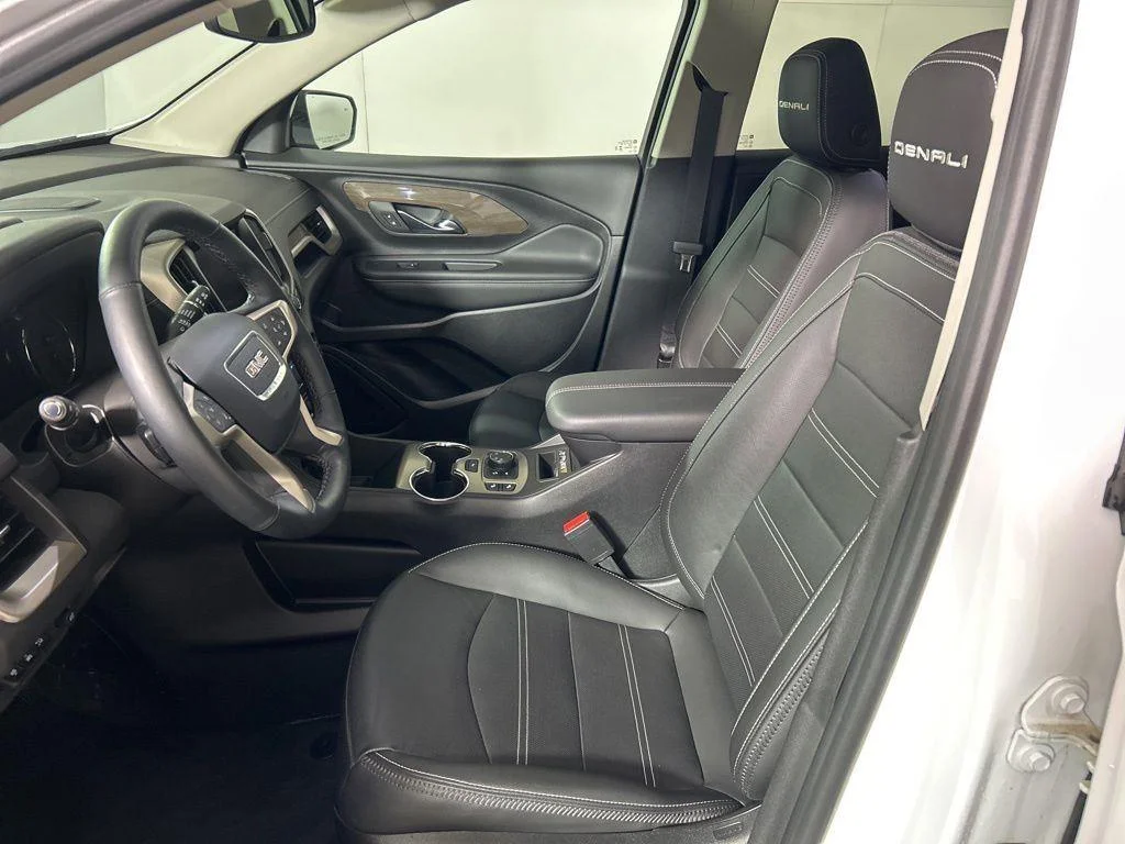 Used 2023 Summit White GMC Denali image 19