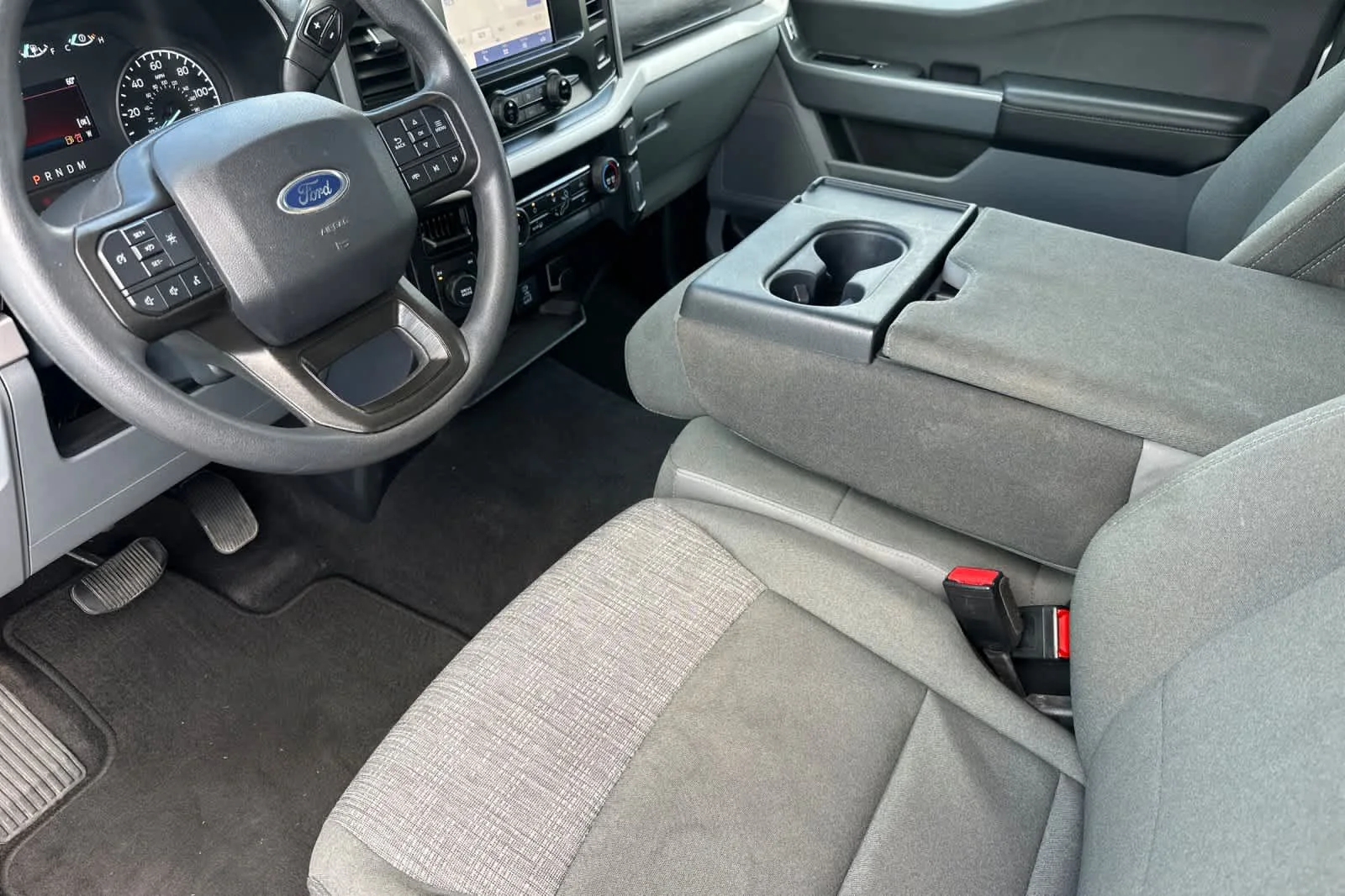 Used 2023 Iconic Silver Metallic Ford XLT image 11