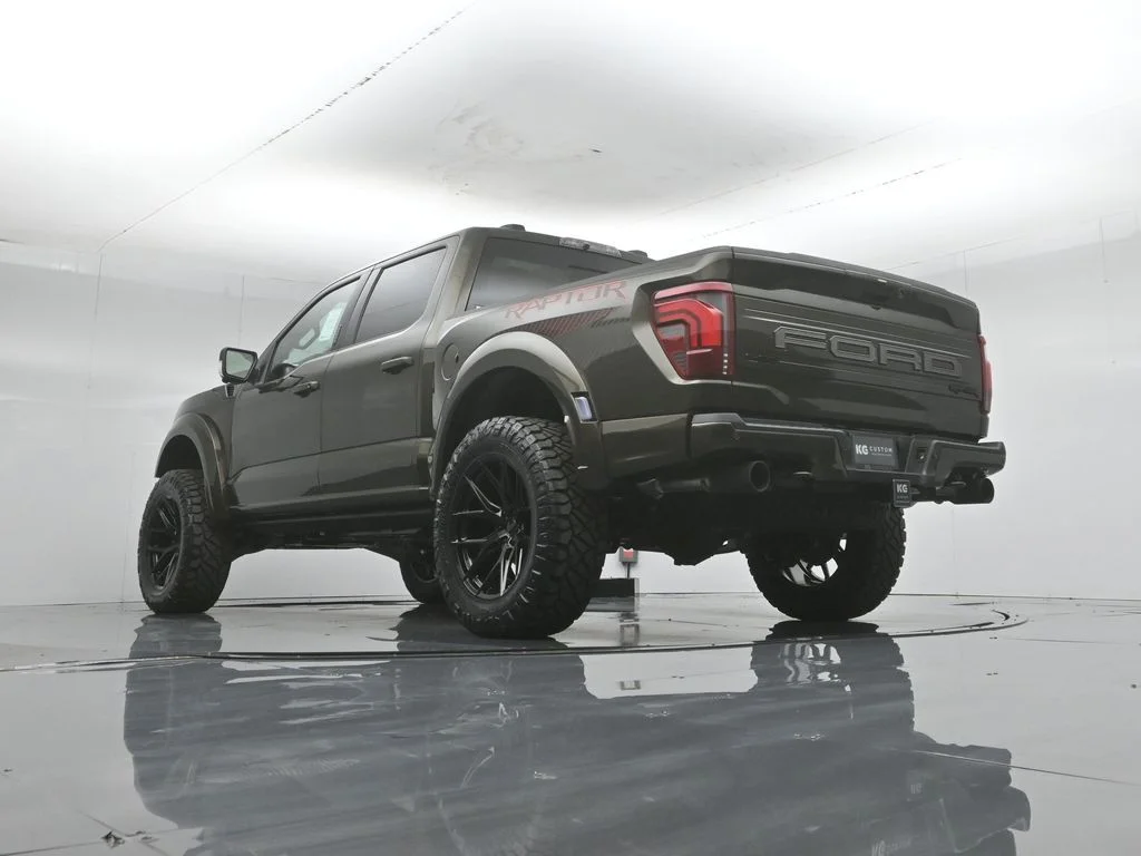 New 2026 Shelter Green Ford Raptor image 48
