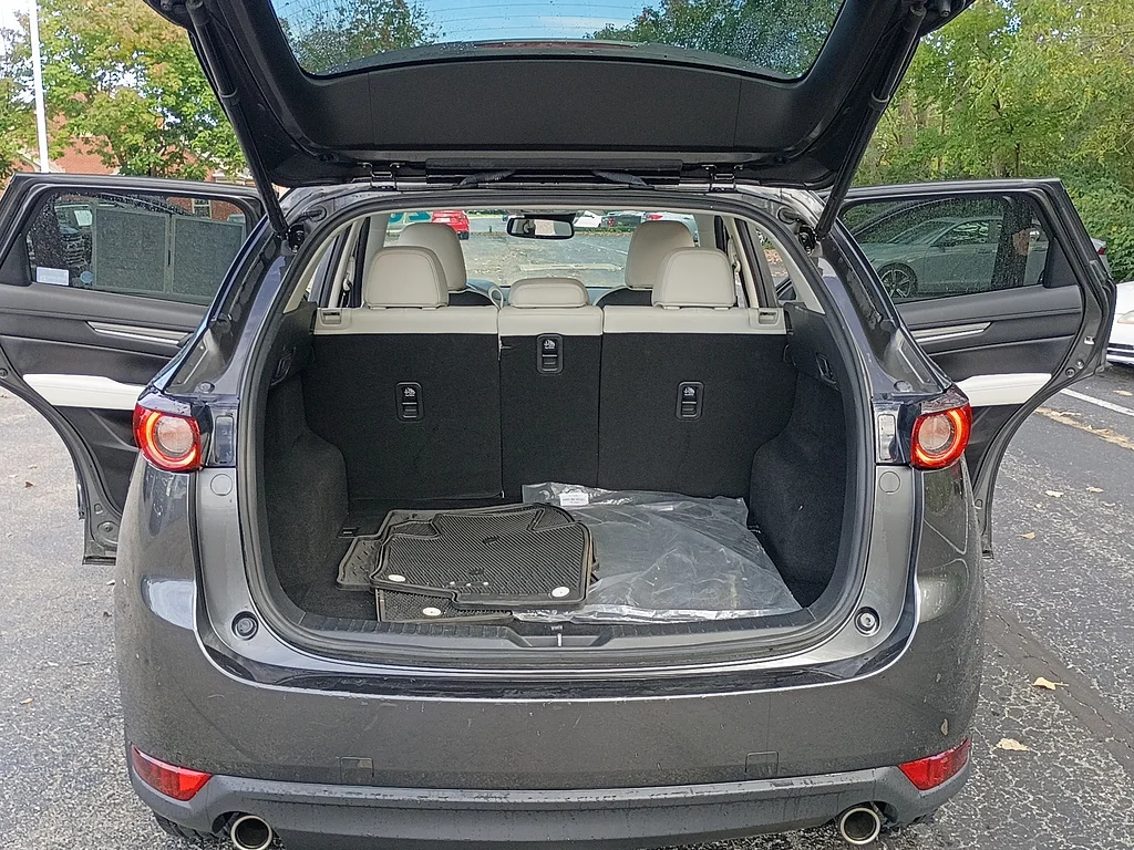 Used 2020 Machine Gray Metallic Mazda Grand Touring image 14