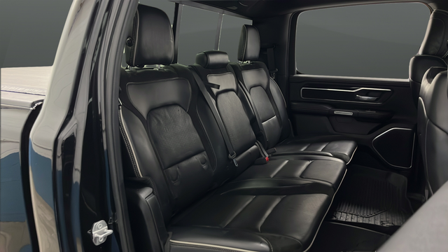 Used 2019 Diamond Black Crystal Pearlcoat Ram Laramie image 25
