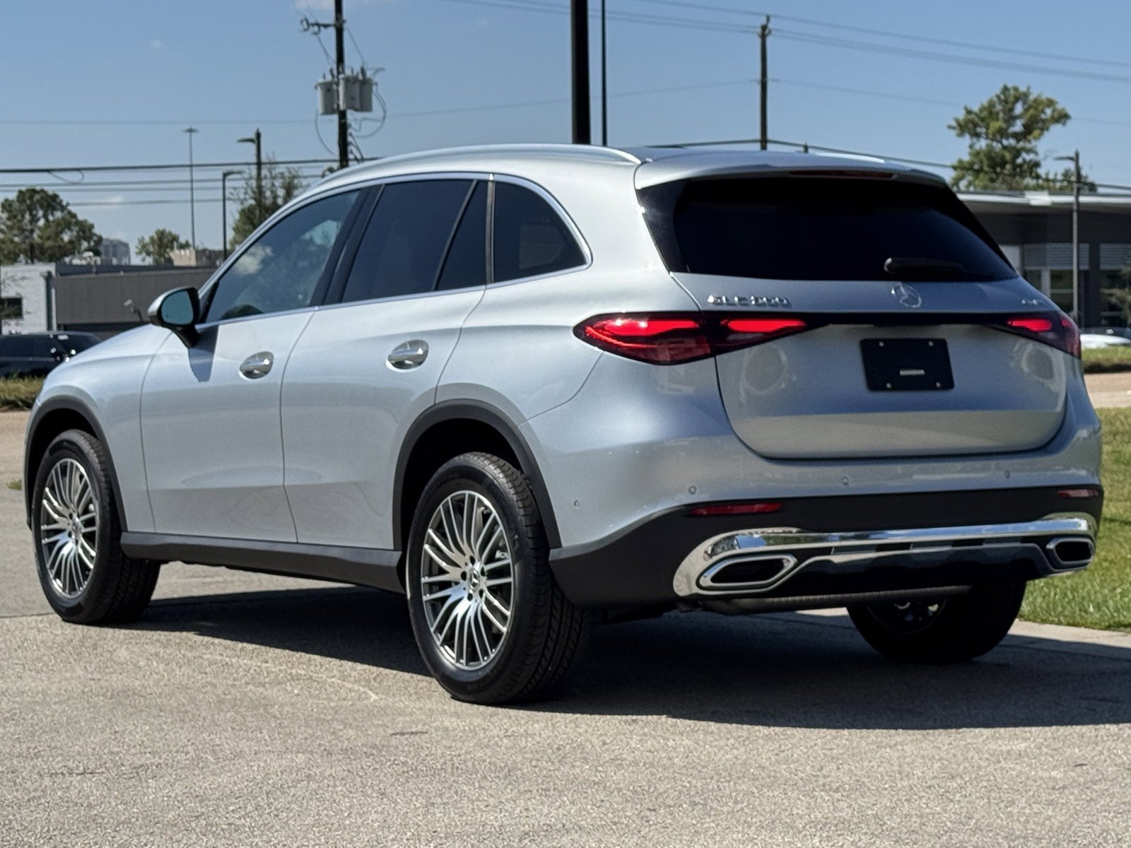 New 2026 Cirrus Silver Metallic Mercedes-Benz GLC 300 image 28