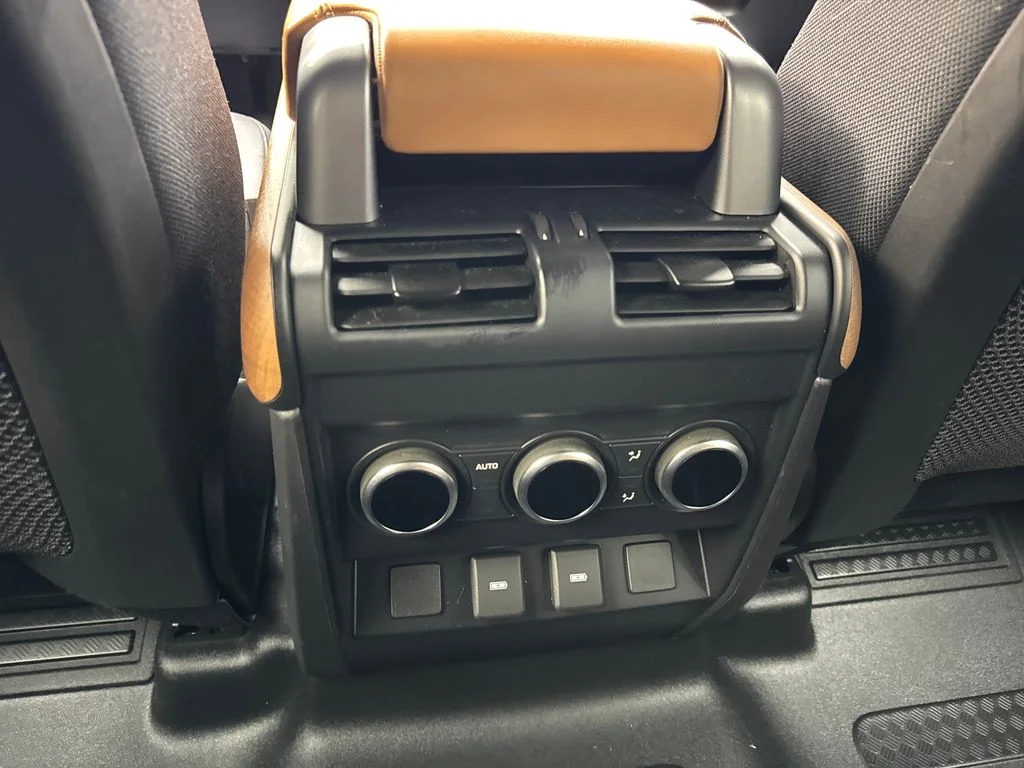 Used 2023 Green Land Rover X image 59
