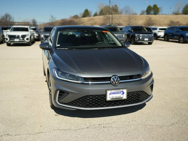 New 2026 Platinum Gray Metallic Volkswagen 1.5T SE image 2