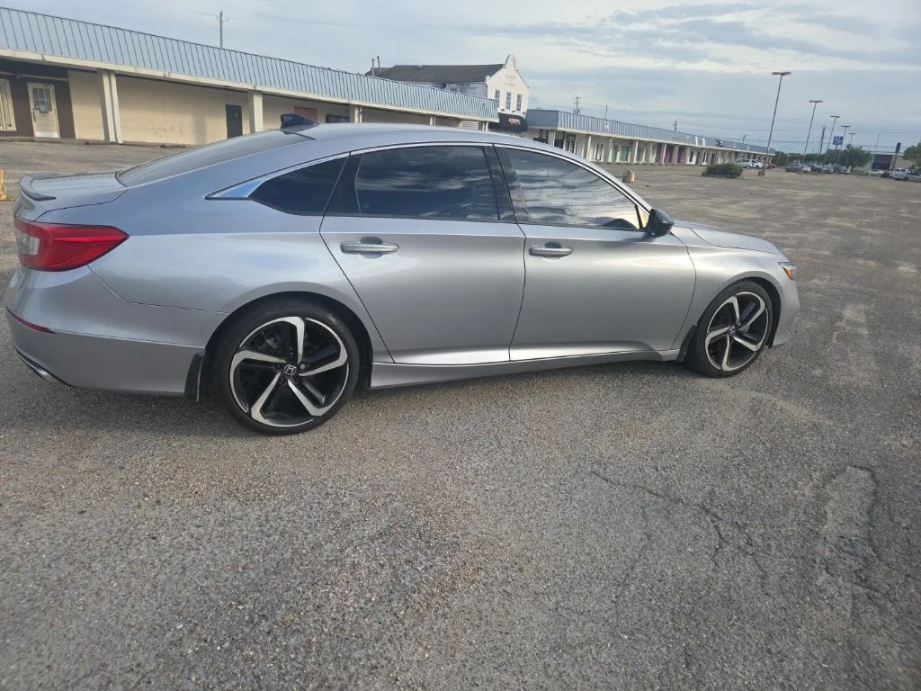 Used 2022 Gray Honda Sport Special Edition image 9
