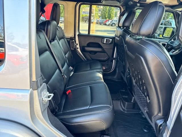 Used 2019 Billet Silver Metallic Clearcoat Jeep Unlimited Rubicon image 10