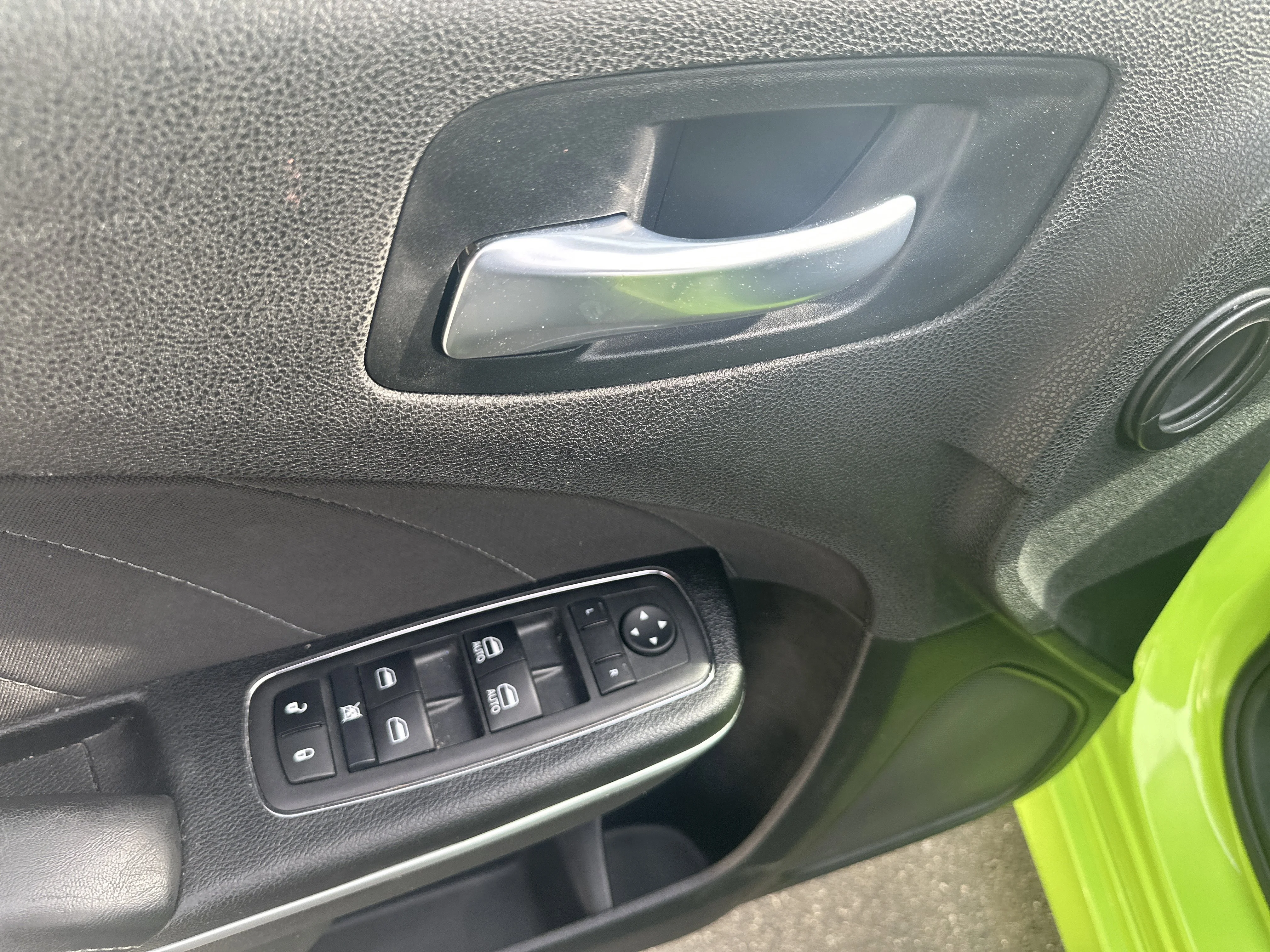 Used 2023 Sublime Metallic Clearcoat Dodge R/T image 9