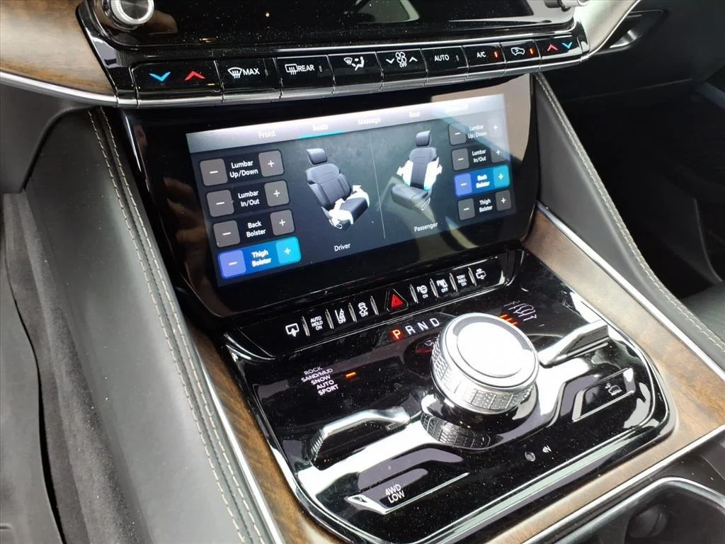 2022 Jeep Grand Wagoneer Series II - Photo 21