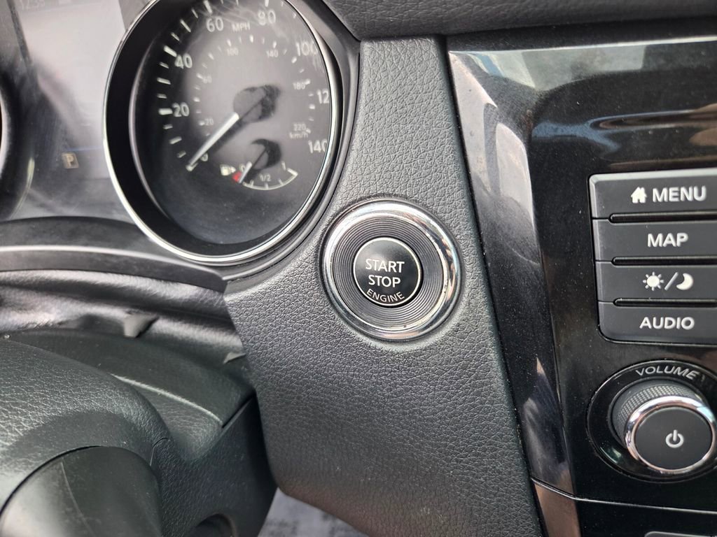 Used 2021 Gun Metallic Nissan SL image 30