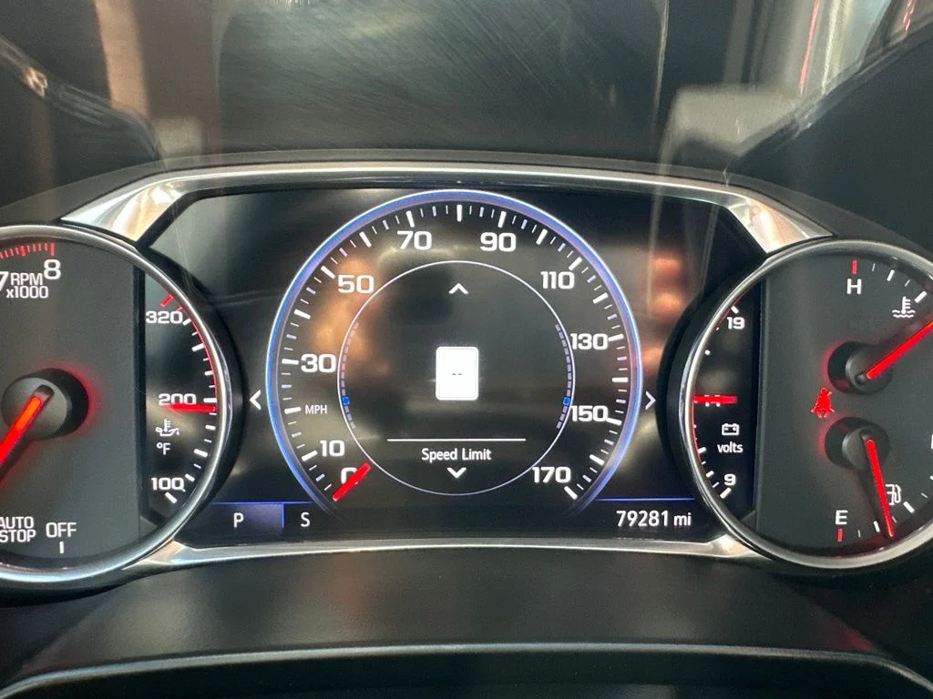 Used 2019 White Chevrolet RS image 50