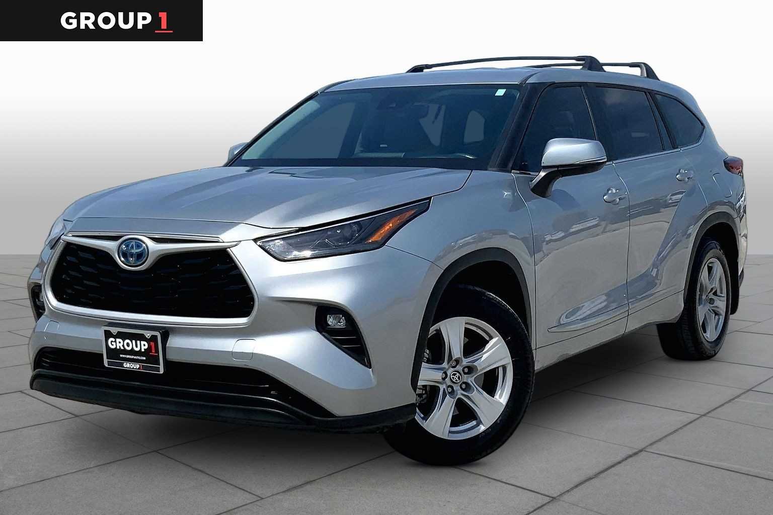 2023 Toyota Highlander Hybrid LE FWD's photo