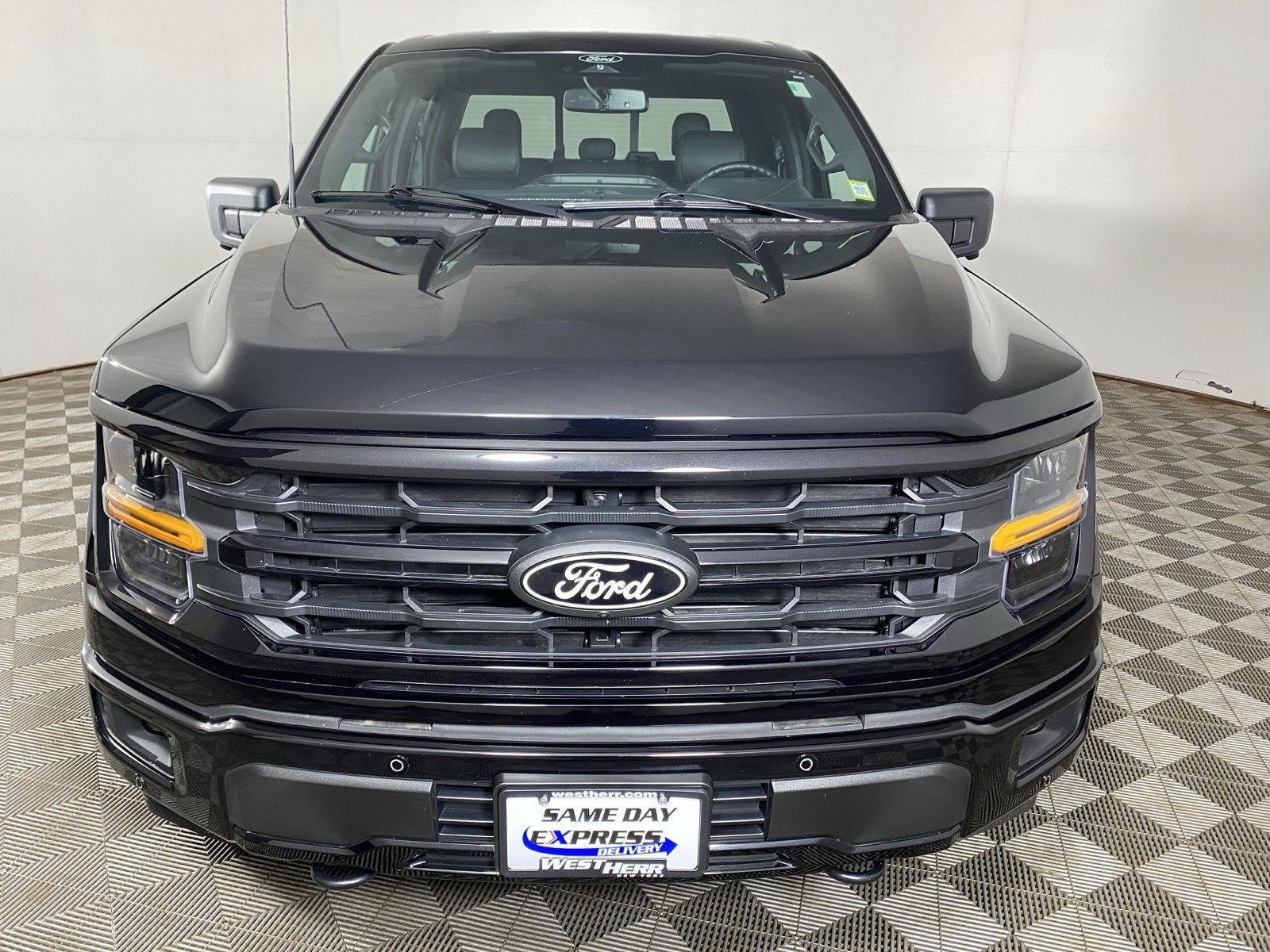 Used 2025 Agate Black Ford XLT image 2