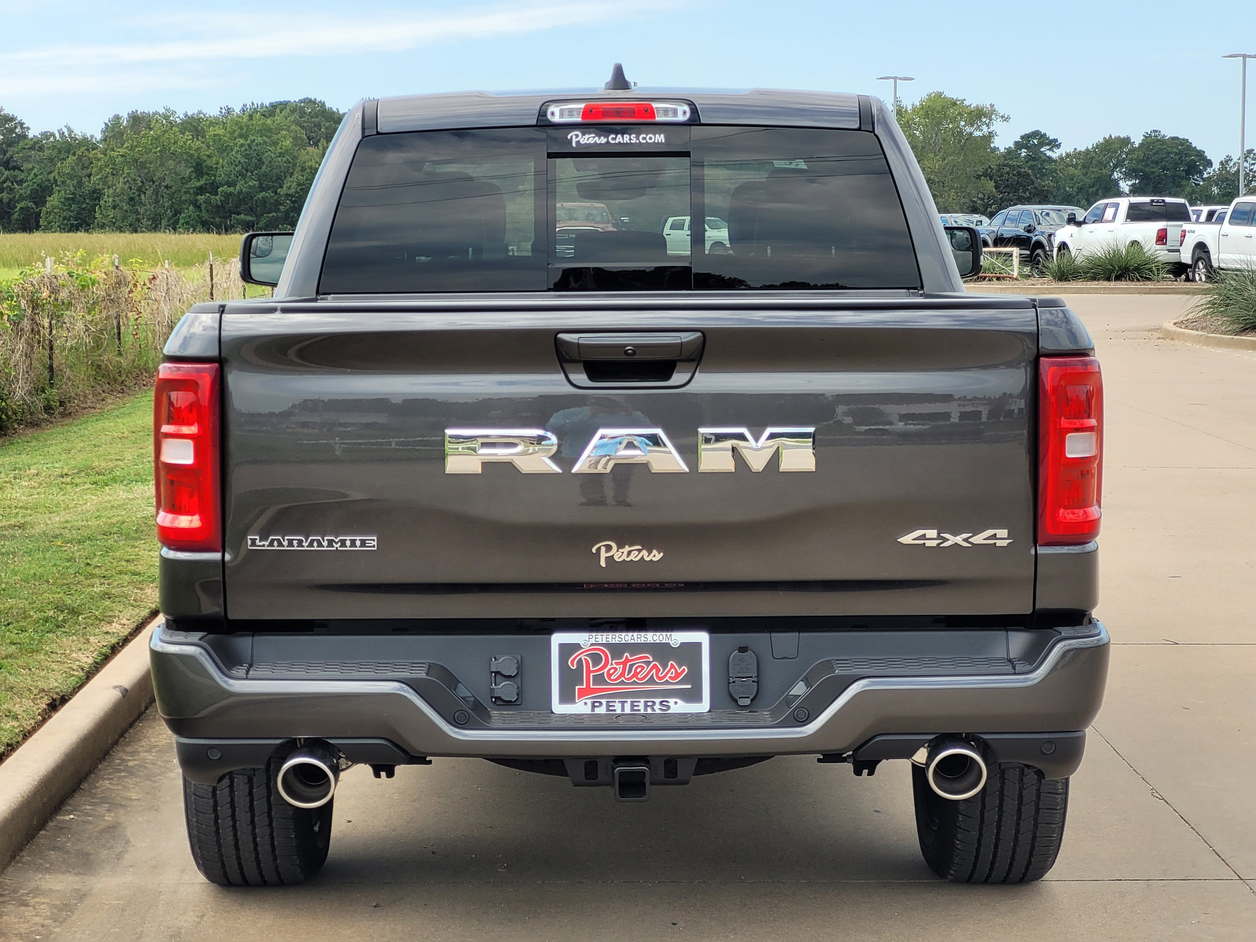 New 2026 Granite Crystal Metallic Clearcoat Ram Laramie image 4