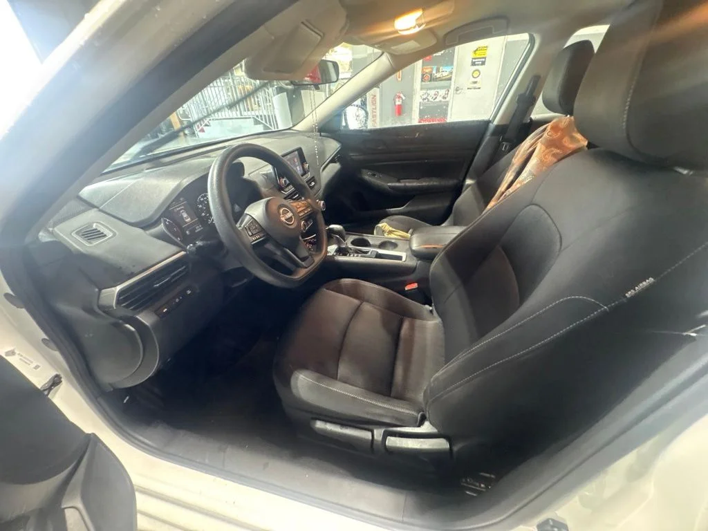 Used 2023 White Nissan 2.5 S image 5
