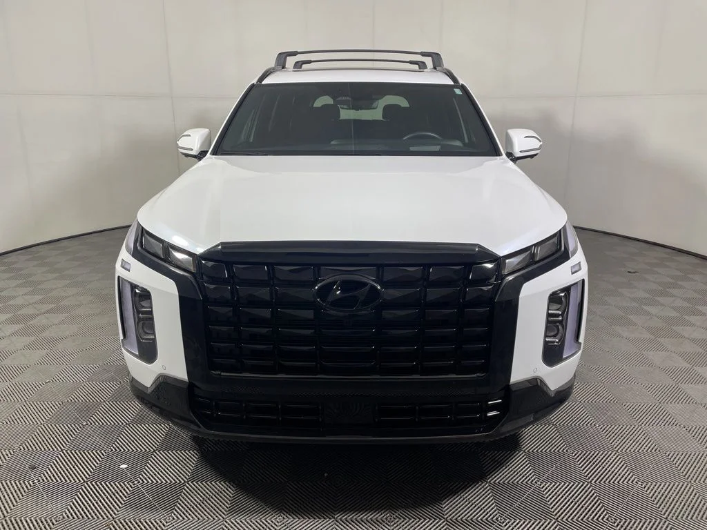 Used 2025 White Hyundai Calligraphy Night Edition image 3