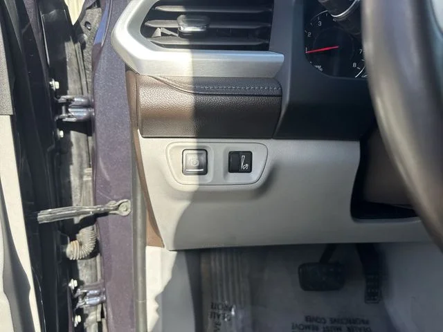 Used 2019 Blue GMC SLT-1 image 25