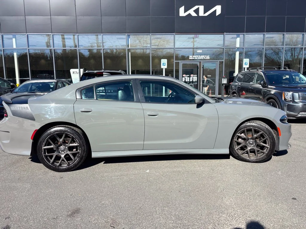 Used 2017 Gray Dodge R/T image 7