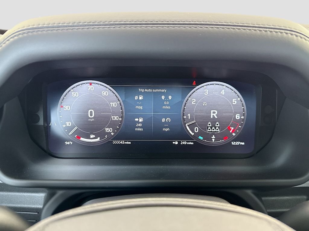 New 2026 Fuji White Land Rover V8 image 32