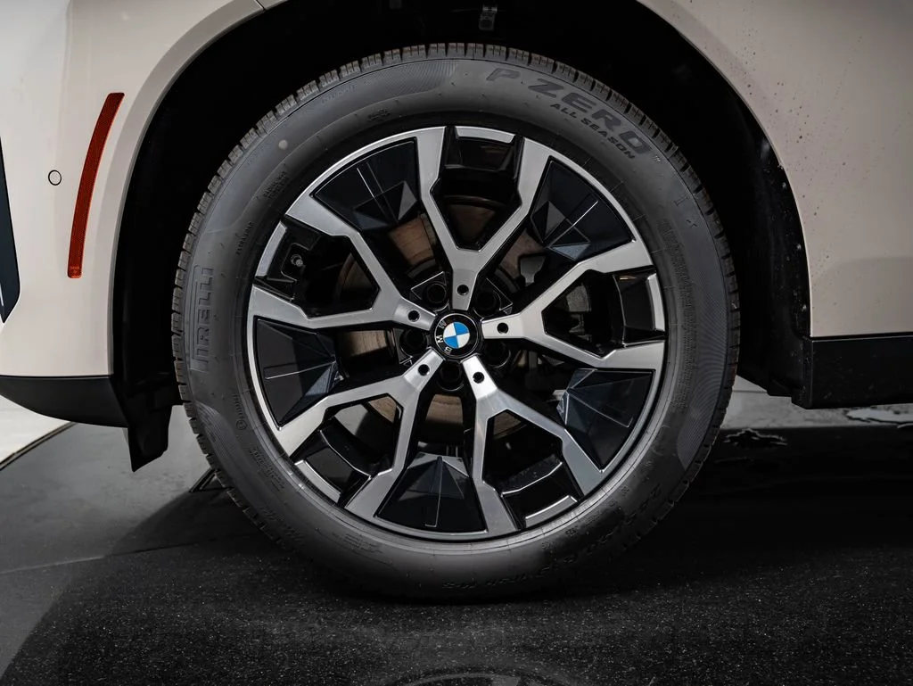 New 2026 Dune Grey Metallic BMW 30 xDrive image 13