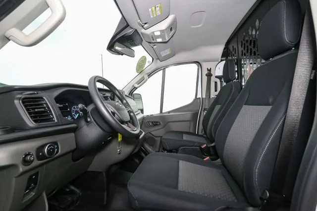 Used 2025 White Ford Base image 33