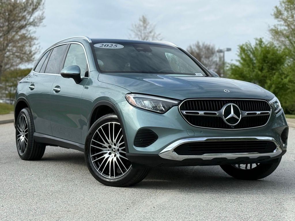 2025 Mercedes-Benz GLC