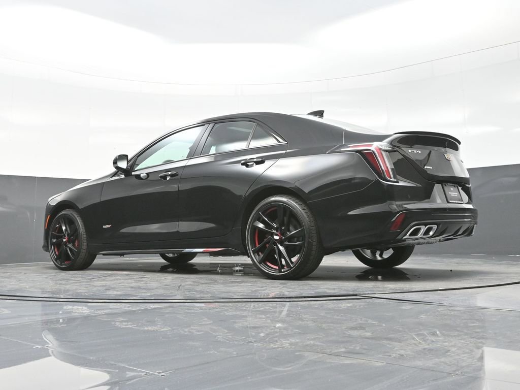 2025 Cadillac CT4 V-Series - Photo 16