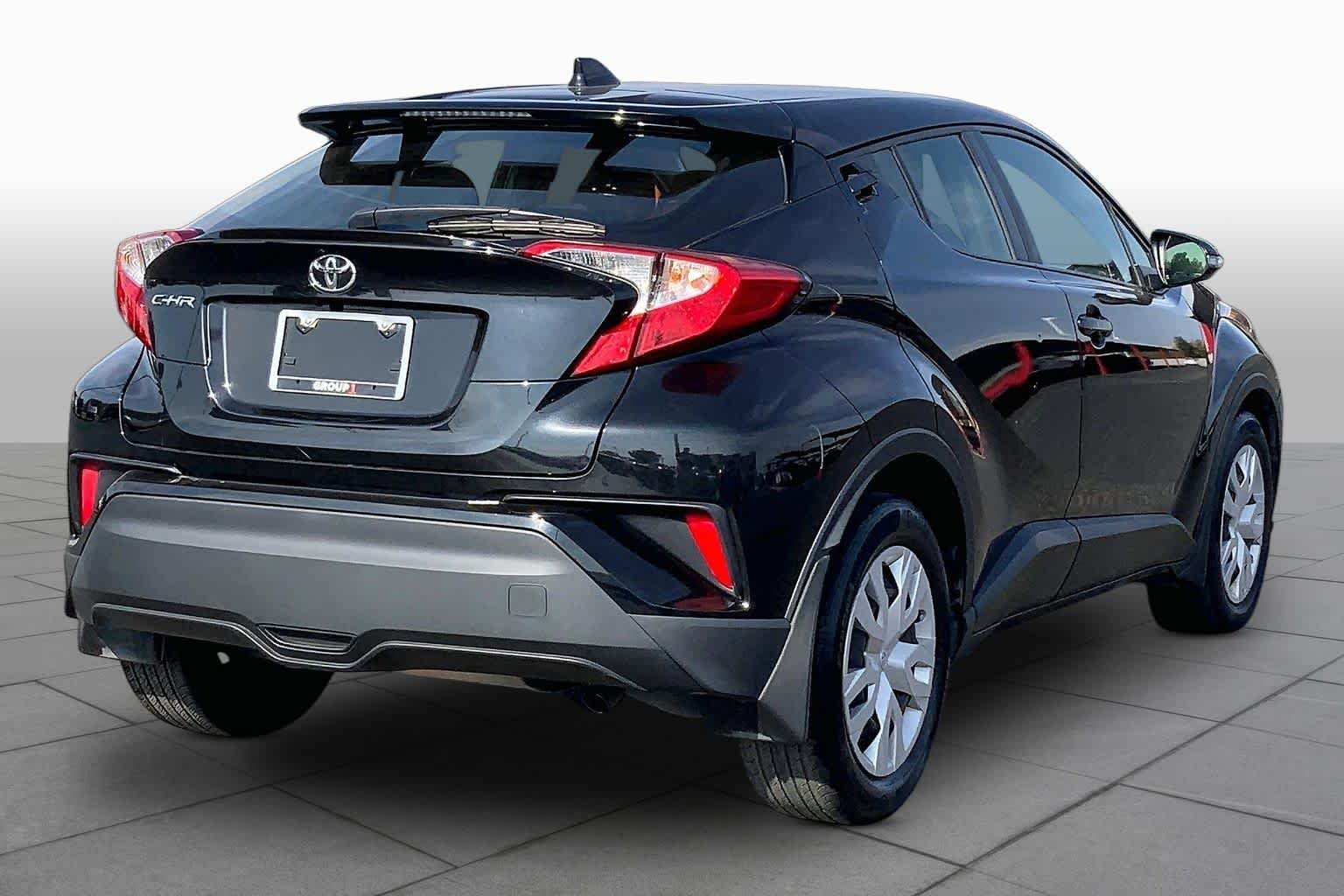 Used 2020 Black Sand Pearl Toyota XLE image 13