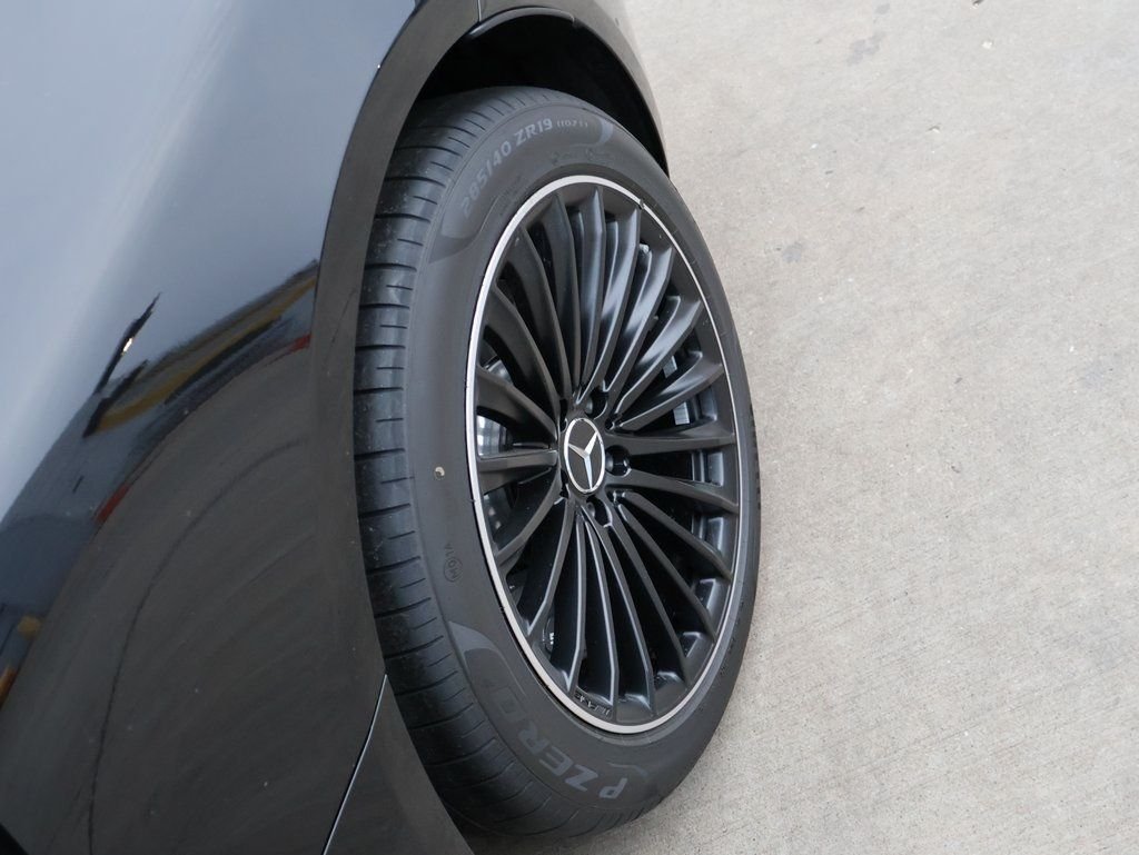 New 2026 Obsidian Black Metallic Mercedes-Benz SL 43 AMG® image 47